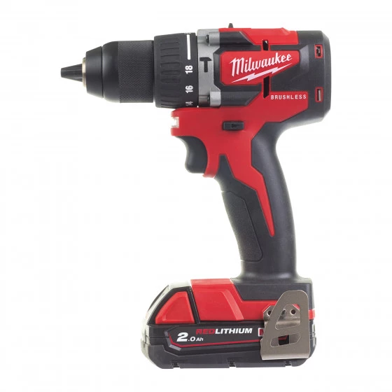 PERCEUSE PERCUSSION COMPACTE BRUSHLESS,18V, 2,0AH, 60 NM MILWAUKEE M18 CBLPD-202C - 4933464320 3 PERCEUSE PERCUSSION COMPACTE BRUSHLESS,18V, 2,0AH, 60 NM MILWAUKEE M18 CBLPD-202C - 4933464320